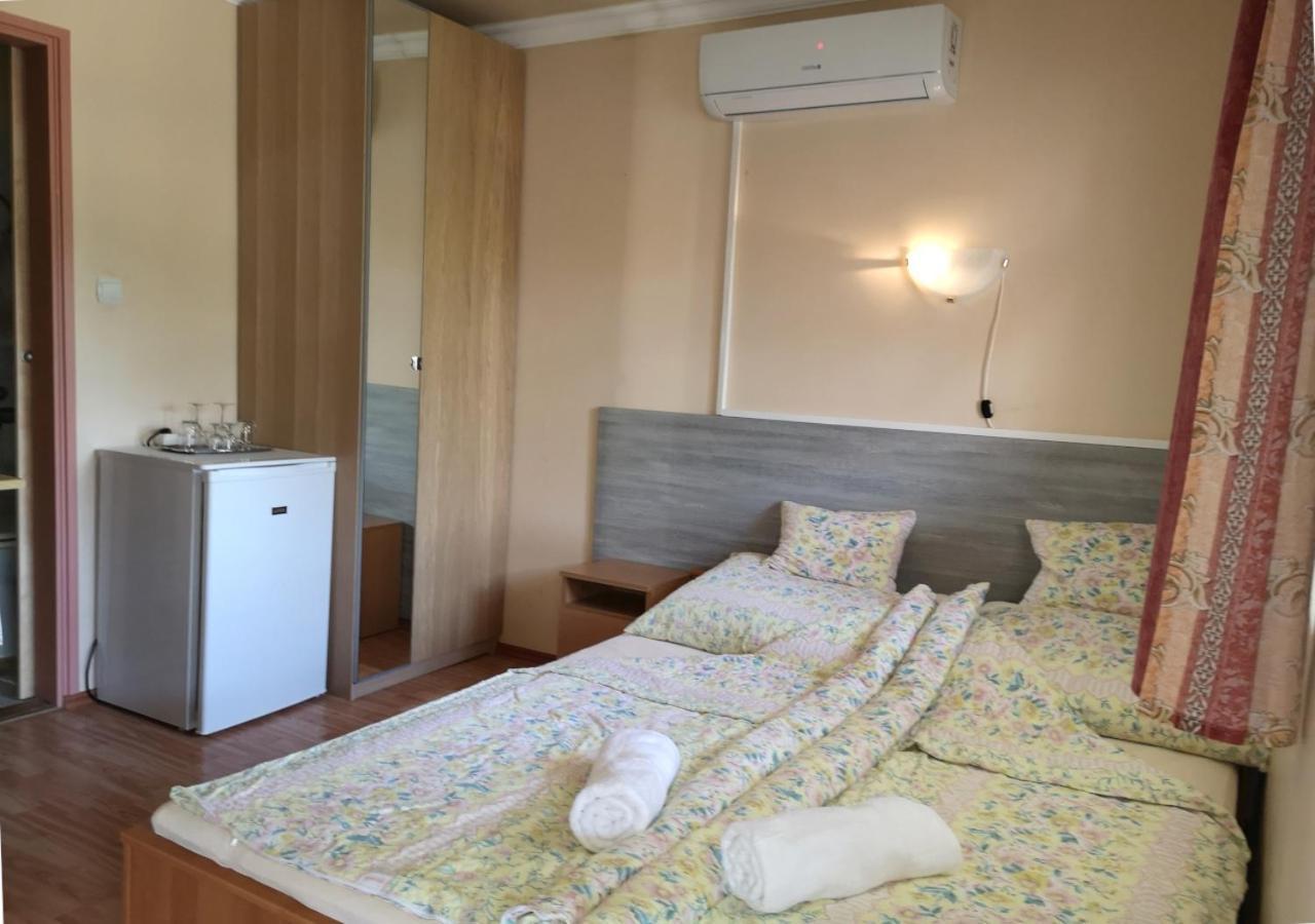 Vitorlas Apartmanhaz 希欧福克 外观 照片